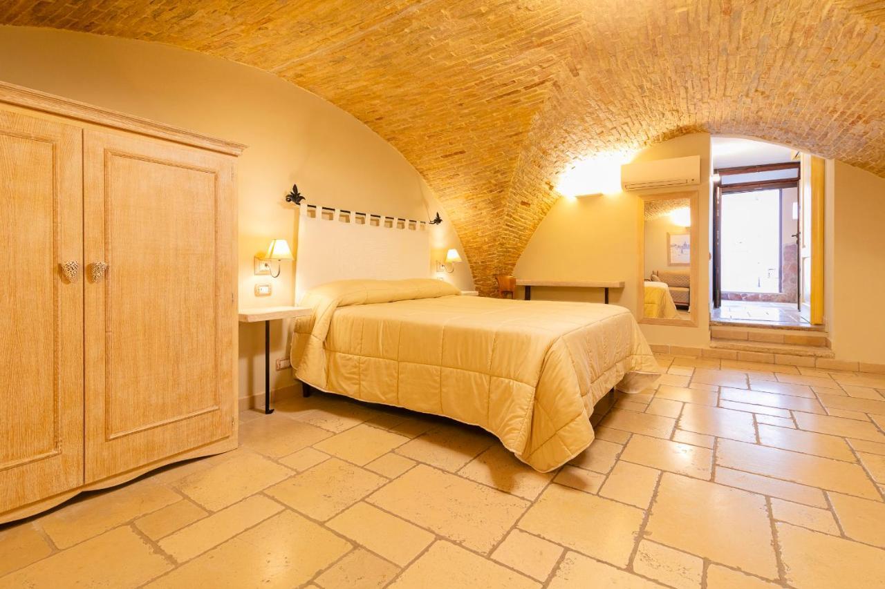 Residenza Sveva Bed and Breakfast Termoli Exteriör bild