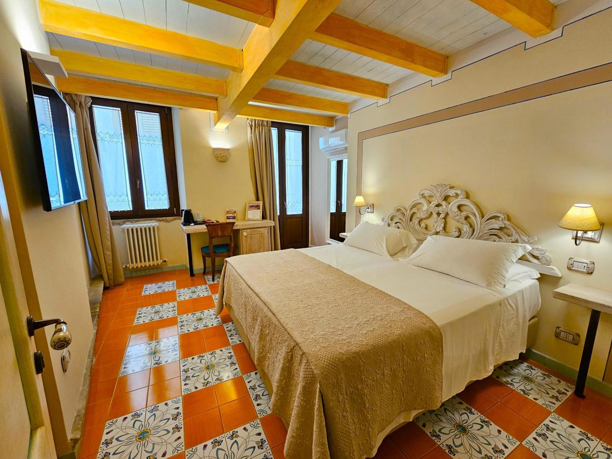 Residenza Sveva Bed and Breakfast Termoli Exteriör bild